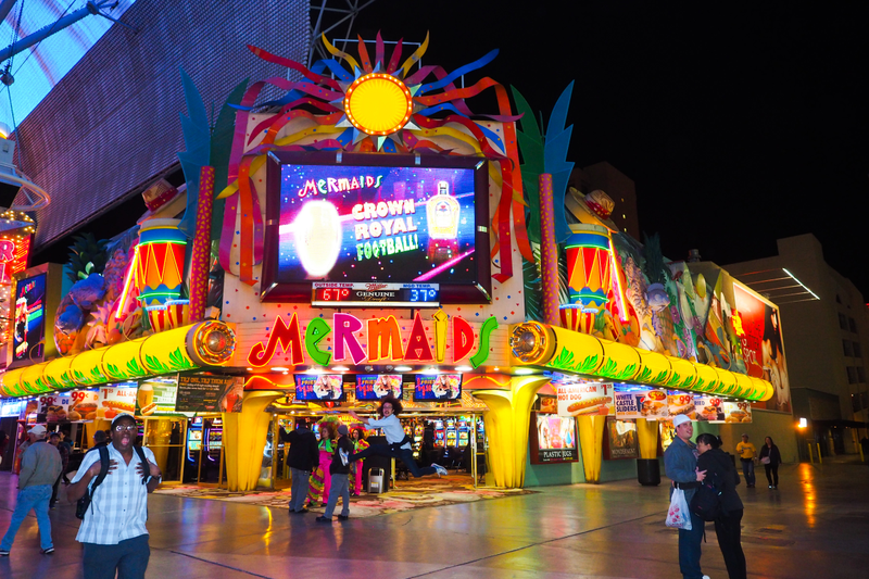 Illustration for article titled JUMPING : LAS VEGAS